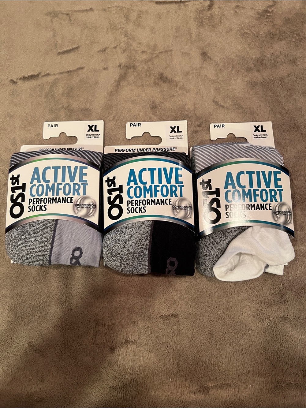 OS1ST Active Comfort Performance Socks - Gray/Black/White - 3 Pack
